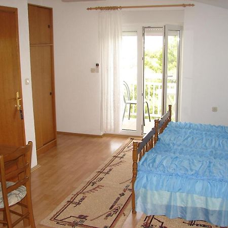 Apartments Mara Trogir Exterior foto